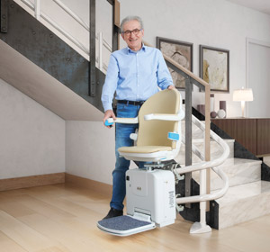 双轨曲线型座椅电梯